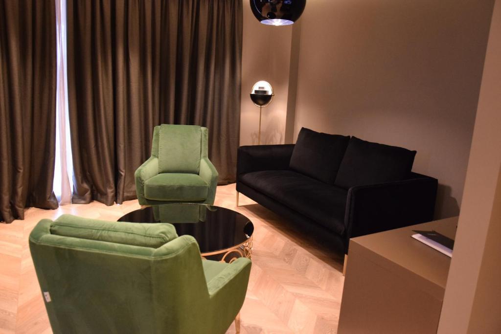Unik Tirana 4* Selitë e Vogël